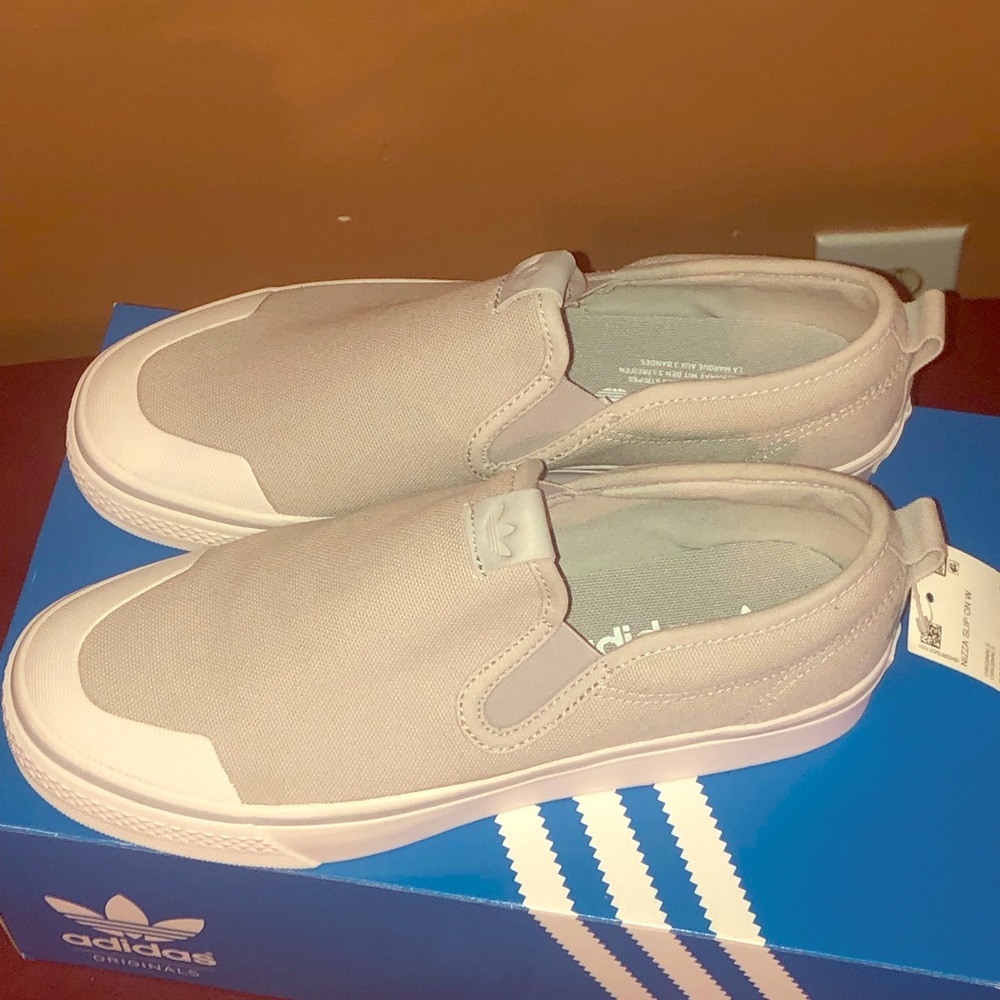 BRAND NEW Adidas Nizza Slip on.